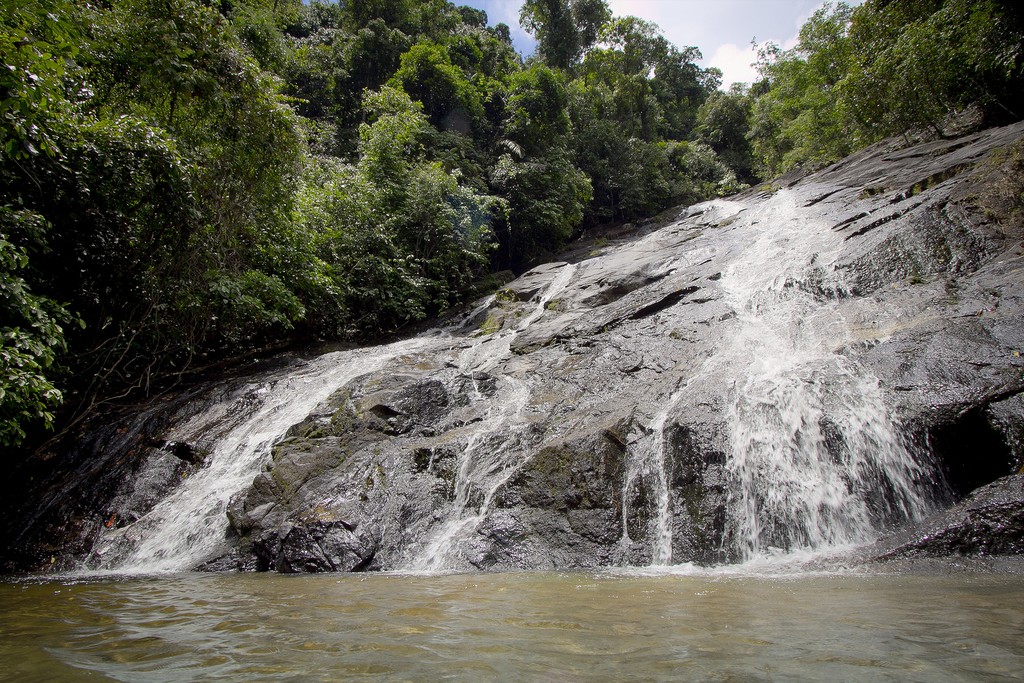 Водопад Тон Прай (Ton Prai waterfall)